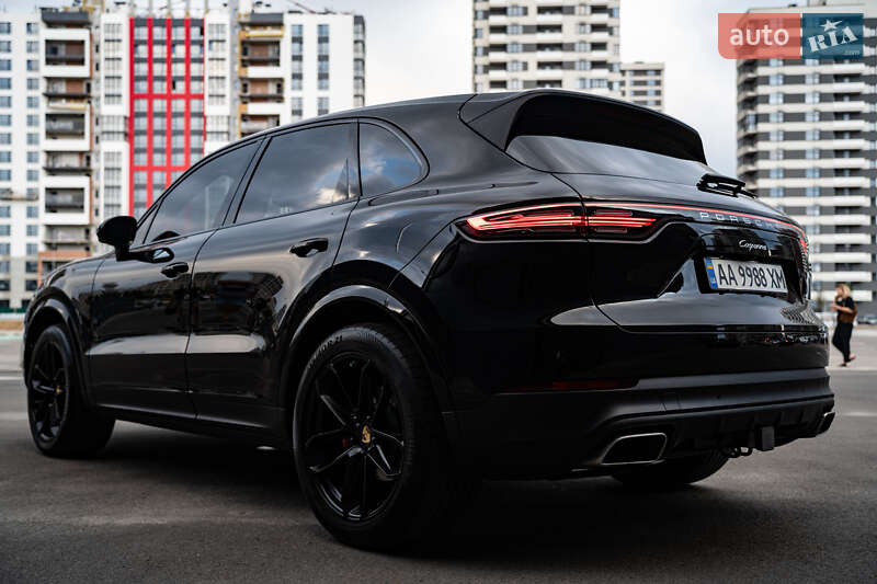 Позашляховик / Кросовер Porsche Cayenne 2019 в Києві