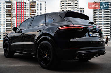 Внедорожник / Кроссовер Porsche Cayenne 2019 в 