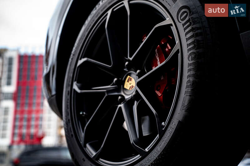 Позашляховик / Кросовер Porsche Cayenne 2019 в Києві