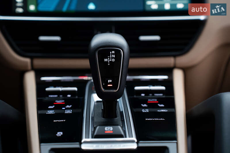 Позашляховик / Кросовер Porsche Cayenne 2019 в Києві