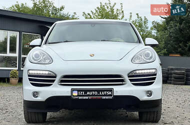 Внедорожник / Кроссовер Porsche Cayenne 2014 в 