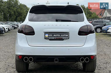 Внедорожник / Кроссовер Porsche Cayenne 2014 в 