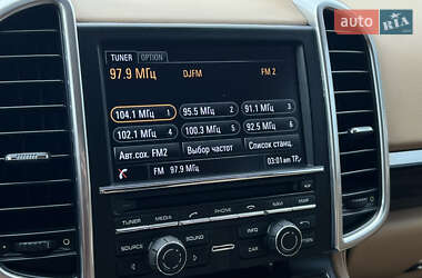 Внедорожник / Кроссовер Porsche Cayenne 2014 в 