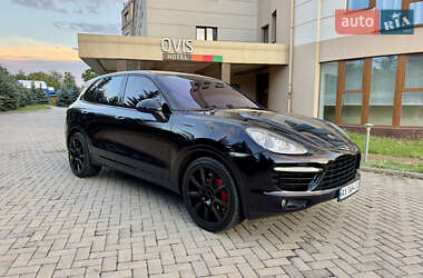 Внедорожник / Кроссовер Porsche Cayenne 2010 в 