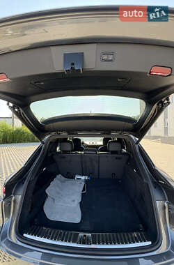 Внедорожник / Кроссовер Porsche Cayenne 2019 в 