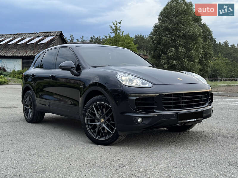 Внедорожник / Кроссовер Porsche Cayenne 2014 в Днепре