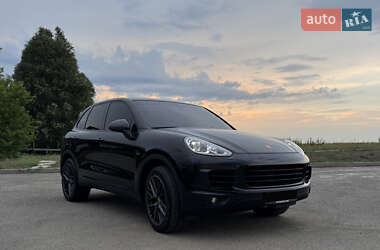 Внедорожник / Кроссовер Porsche Cayenne 2014 в 