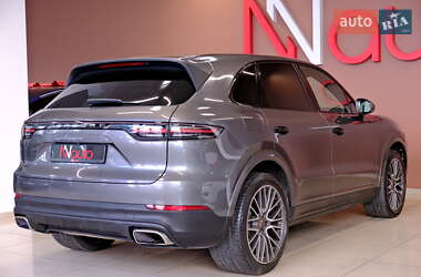 Внедорожник / Кроссовер Porsche Cayenne 2020 в 