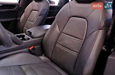 Внедорожник / Кроссовер Porsche Cayenne 2020 в 