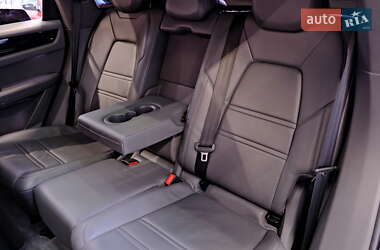 Внедорожник / Кроссовер Porsche Cayenne 2020 в 