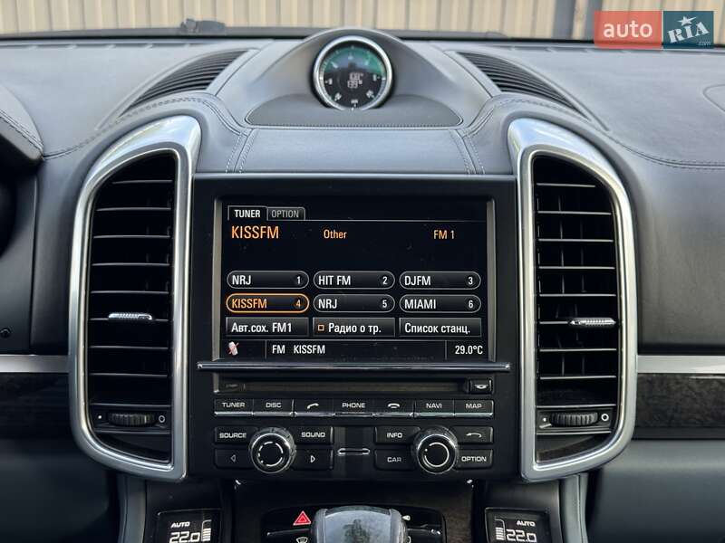 Внедорожник / Кроссовер Porsche Cayenne 2011 в Киеве