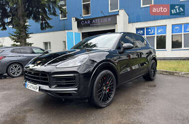 Внедорожник / Кроссовер Porsche Cayenne 2021 в Львове
