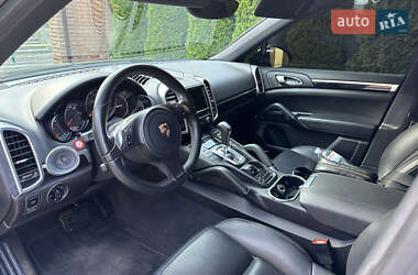 Внедорожник / Кроссовер Porsche Cayenne 2013 в 