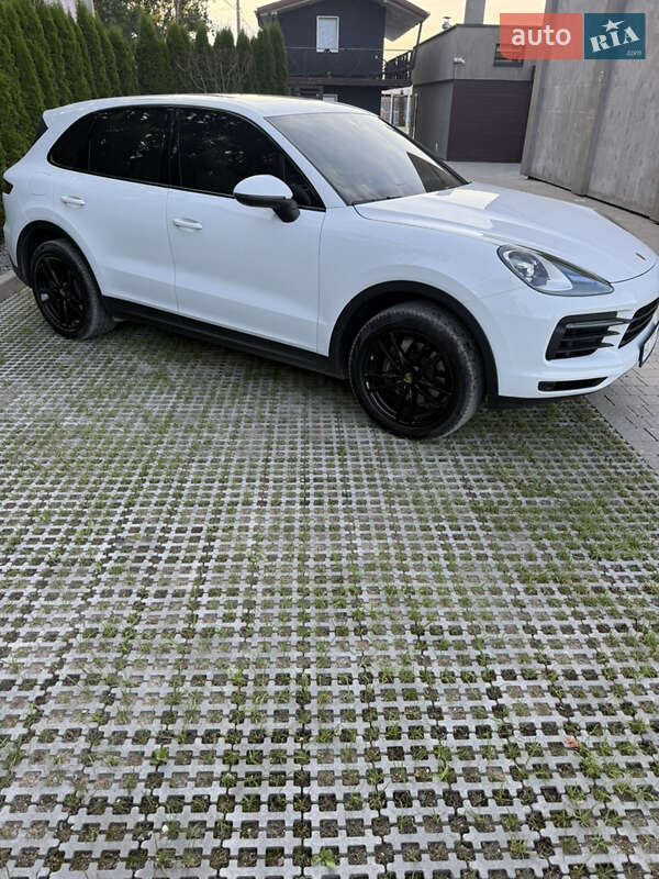 Внедорожник / Кроссовер Porsche Cayenne 2018 в Львове