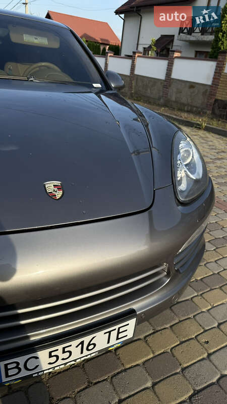 Позашляховик / Кросовер Porsche Cayenne 2013 в Львові