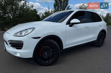 Внедорожник / Кроссовер Porsche Cayenne 2013 в 