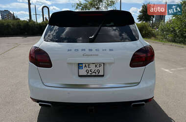 Внедорожник / Кроссовер Porsche Cayenne 2013 в 