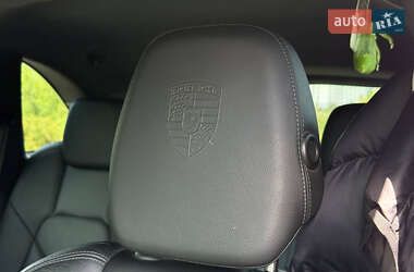 Внедорожник / Кроссовер Porsche Cayenne 2013 в 