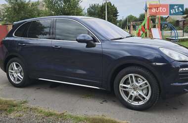 Позашляховик / Кросовер Porsche Cayenne 2014 в 
