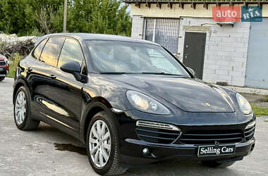 Позашляховик / Кросовер Porsche Cayenne 2011 в 