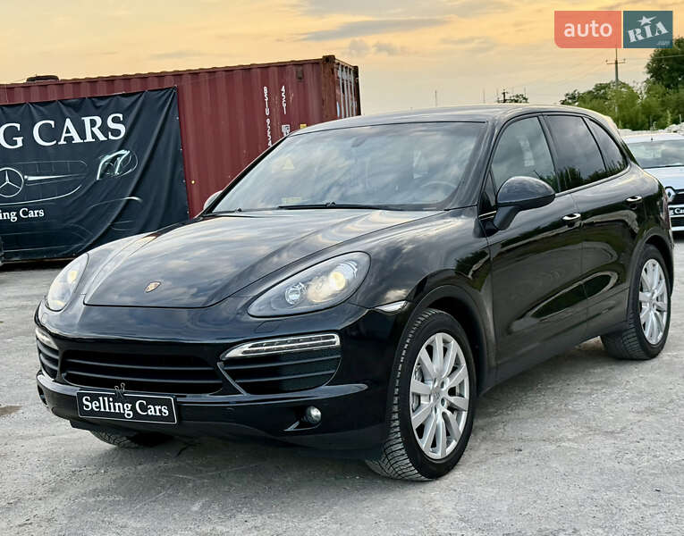 Позашляховик / Кросовер Porsche Cayenne 2011 в Рівному