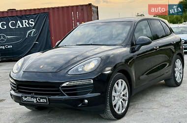 Позашляховик / Кросовер Porsche Cayenne 2011 в 