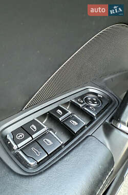 Позашляховик / Кросовер Porsche Cayenne 2011 в 