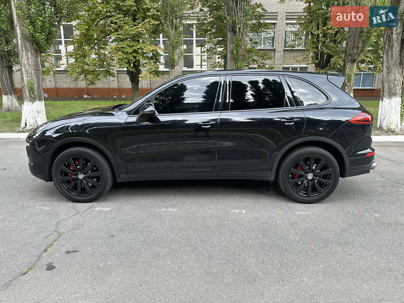 Внедорожник / Кроссовер Porsche Cayenne 2014 в Кременчуге
