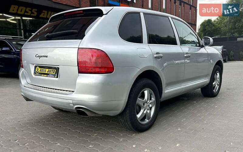Внедорожник / Кроссовер Porsche Cayenne 2005 в Черновцах
