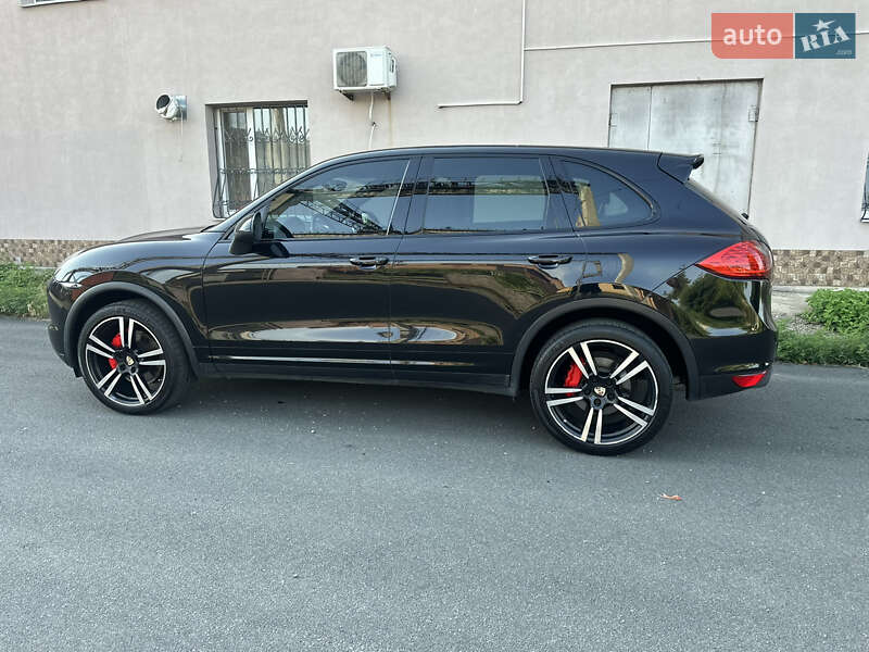 Porsche Cayenne 2011