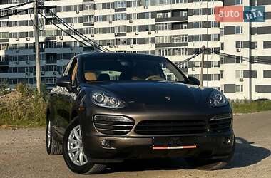 Внедорожник / Кроссовер Porsche Cayenne 2013 в 