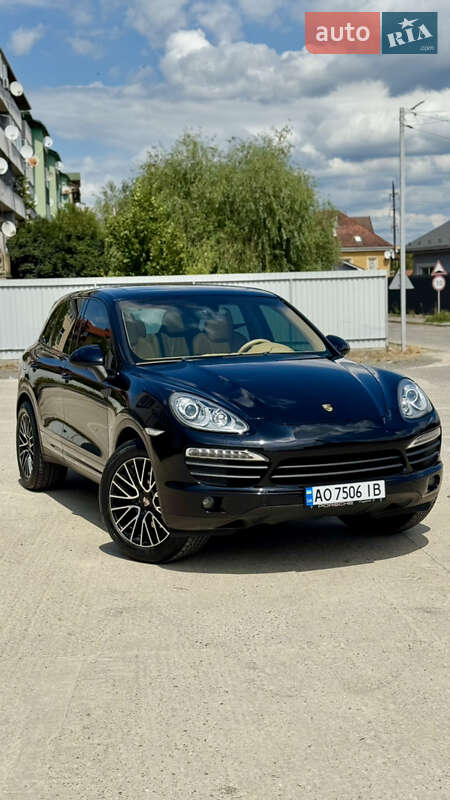 Внедорожник / Кроссовер Porsche Cayenne 2011 в Ужгороде