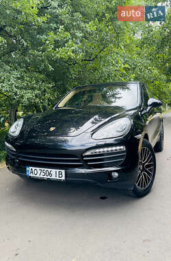 Внедорожник / Кроссовер Porsche Cayenne 2011 в 