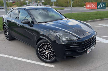 Внедорожник / Кроссовер Porsche Cayenne 2023 в 