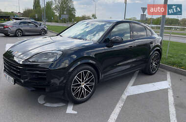 Внедорожник / Кроссовер Porsche Cayenne 2023 в 