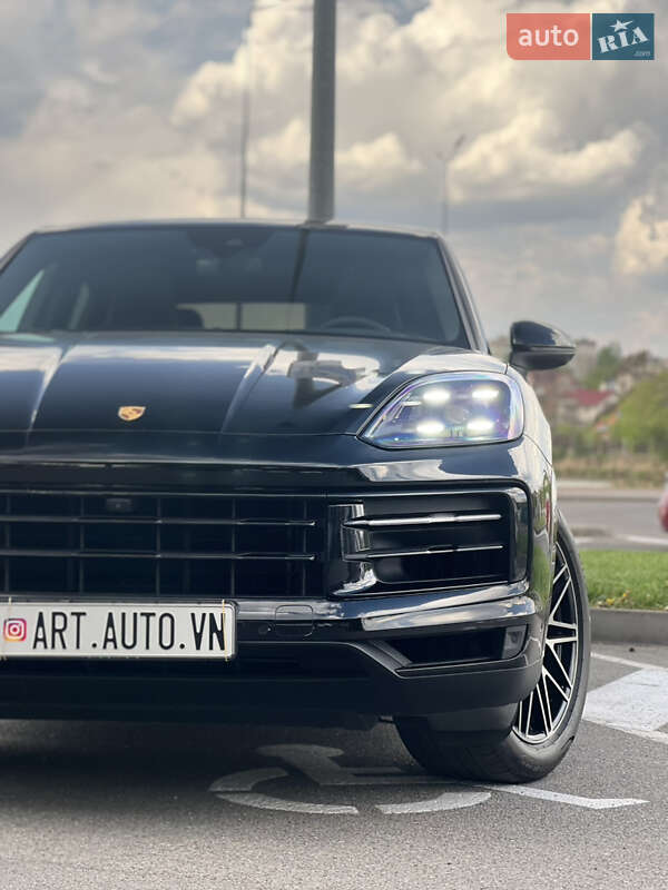 Внедорожник / Кроссовер Porsche Cayenne 2023 в Виннице