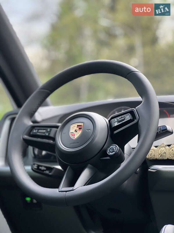 Внедорожник / Кроссовер Porsche Cayenne 2023 в Виннице