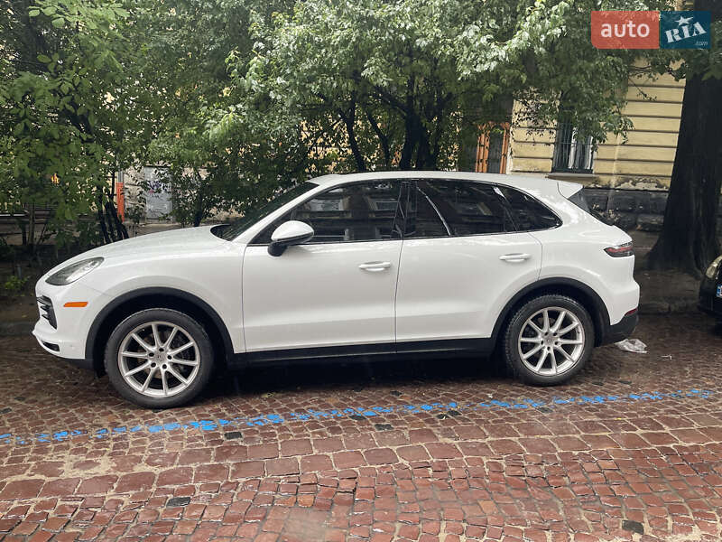 Позашляховик / Кросовер Porsche Cayenne 2018 в Львові