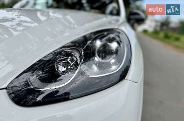 Позашляховик / Кросовер Porsche Cayenne 2013 в 