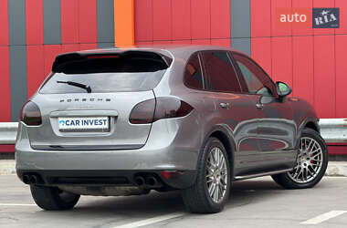 Позашляховик / Кросовер Porsche Cayenne 2012 в 