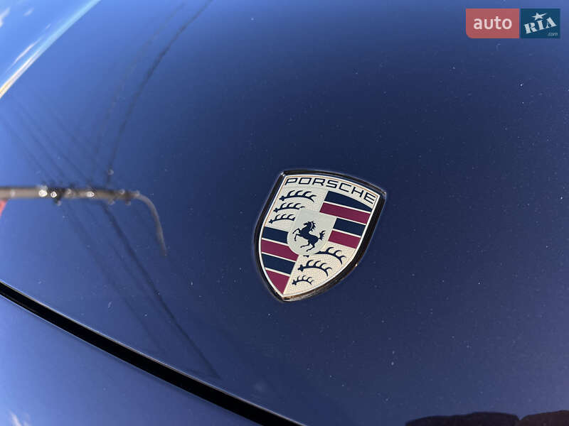 Позашляховик / Кросовер Porsche Cayenne 2018 в Львові