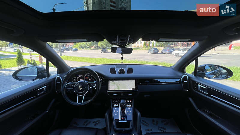 Позашляховик / Кросовер Porsche Cayenne 2018 в Львові