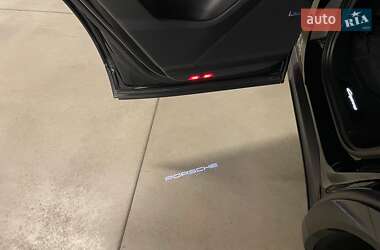 Внедорожник / Кроссовер Porsche Cayenne 2023 в 