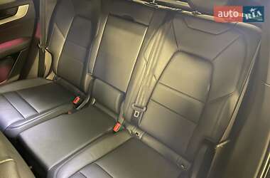 Внедорожник / Кроссовер Porsche Cayenne 2023 в 