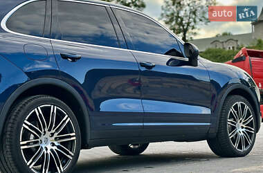 Позашляховик / Кросовер Porsche Cayenne 2012 в 