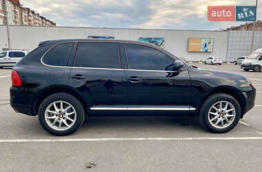 Внедорожник / Кроссовер Porsche Cayenne 2005 в 