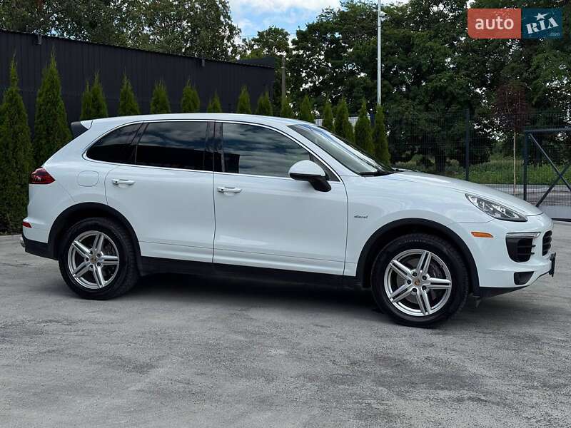 Позашляховик / Кросовер Porsche Cayenne 2015 в Кам'янець-Подільському
