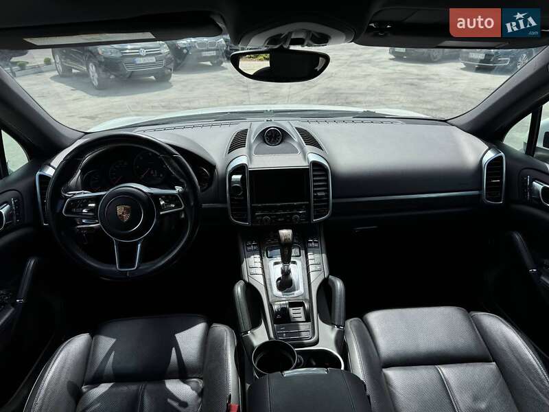 Позашляховик / Кросовер Porsche Cayenne 2015 в Кам'янець-Подільському