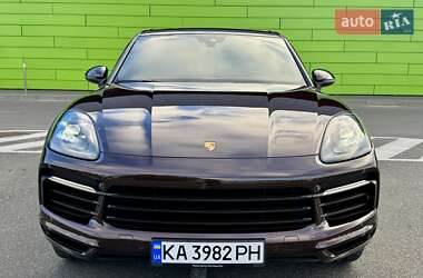 Внедорожник / Кроссовер Porsche Cayenne 2018 в 