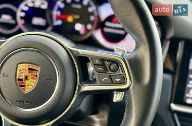Внедорожник / Кроссовер Porsche Cayenne 2018 в 